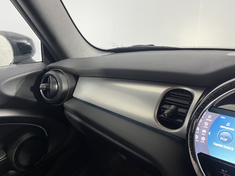 2022 (22) MINI HATCHBACK 1.5 Cooper Exclusive 3dr Auto 5233226