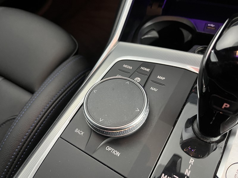 2022 (22) BMW 3 SERIES 320i xDrive M Sport 4dr Step Auto 5281257