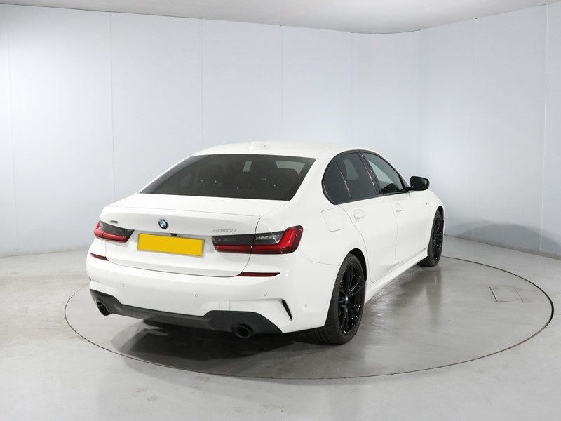 2022 (22) BMW 3 SERIES 320i xDrive M Sport 4dr Step Auto 5281272