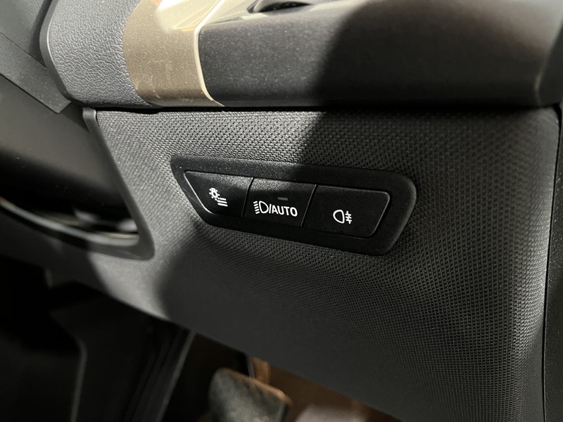 2022 (72) BMW iX 385kW xDrive50 M Sport Edition 111.5kWh 5dr Auto 5237611