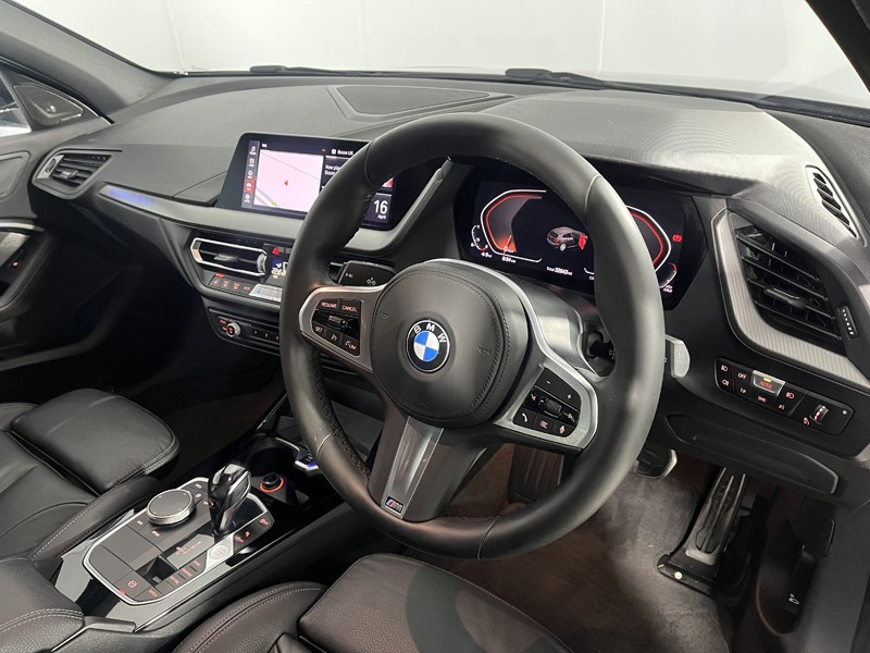 2020 (20) BMW 1 SERIES 118i M Sport 5dr Step Auto 5303156
