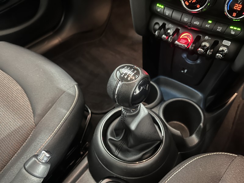 2023 (23) MINI HATCHBACK 1.5 Cooper Classic Premium 5dr 5281348