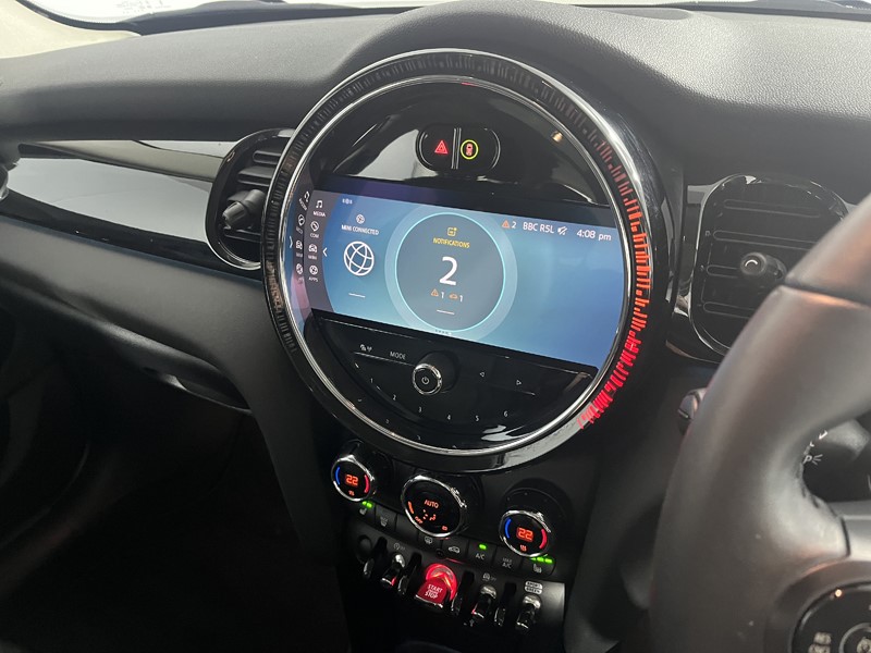 2023 (23) MINI HATCHBACK 1.5 Cooper Classic Premium 5dr 5281347