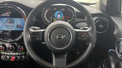 2023 (23) MINI HATCHBACK 1.5 Cooper Classic Premium 5dr 5281345