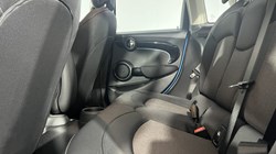 2023 (23) MINI HATCHBACK 1.5 Cooper Classic Premium 5dr 5281368