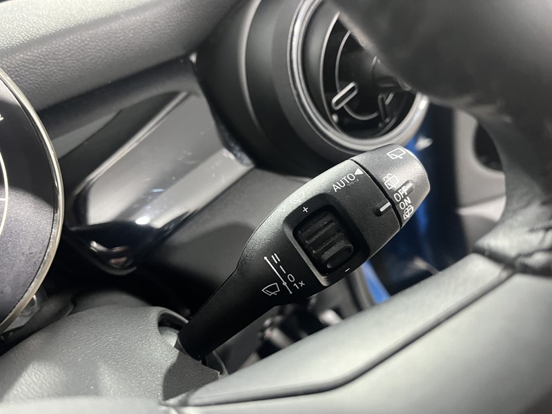 2023 (23) MINI HATCHBACK 1.5 Cooper Classic Premium 5dr 5281360