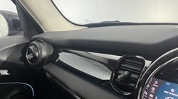 2023 (23) MINI HATCHBACK 1.5 Cooper Classic Premium 5dr 5281361