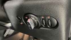 2023 (23) MINI HATCHBACK 1.5 Cooper Classic Premium 5dr 5281356