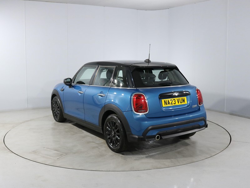 2023 (23) MINI HATCHBACK 1.5 Cooper Classic Premium 5dr 5281342