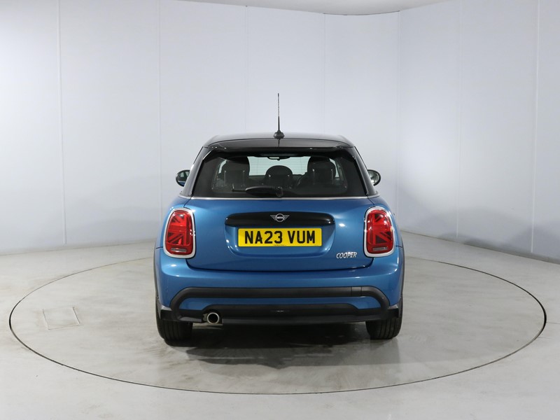 2023 (23) MINI HATCHBACK 1.5 Cooper Classic Premium 5dr 5281352