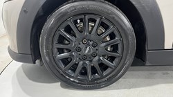 2021 (21) MINI HATCHBACK 1.5 Cooper Classic 5dr 5291599