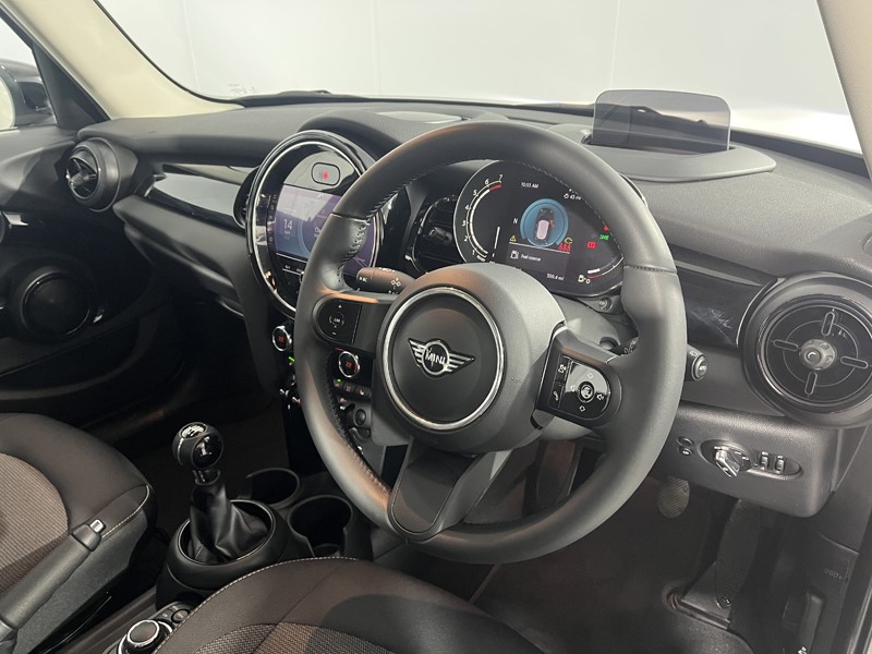 2021 (21) MINI HATCHBACK 1.5 Cooper Classic 5dr 5291591