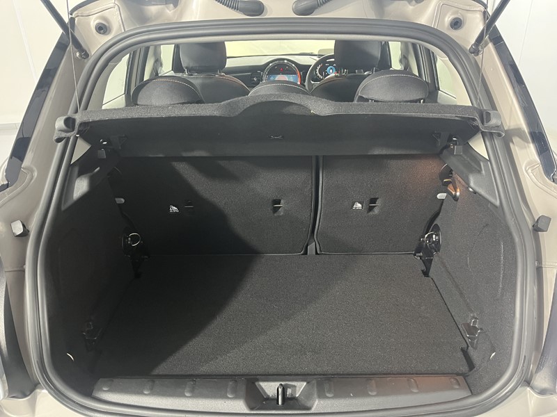 2021 (21) MINI HATCHBACK 1.5 Cooper Classic 5dr 5291598