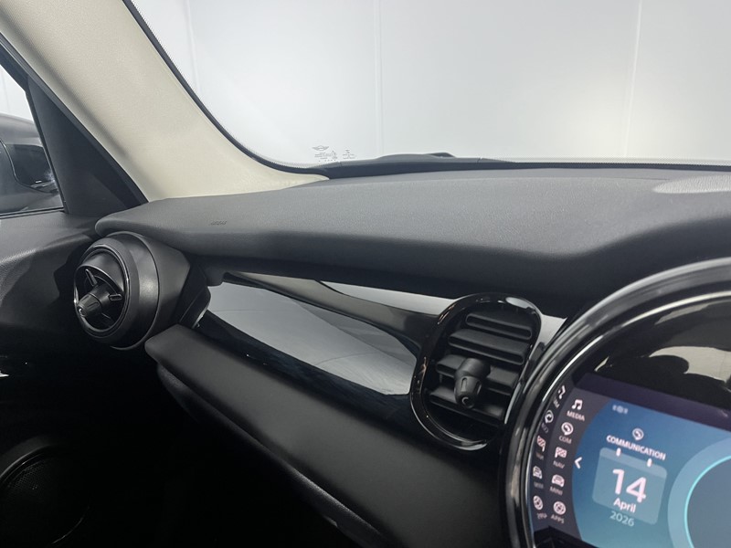 2021 (21) MINI HATCHBACK 1.5 Cooper Classic 5dr 5291612