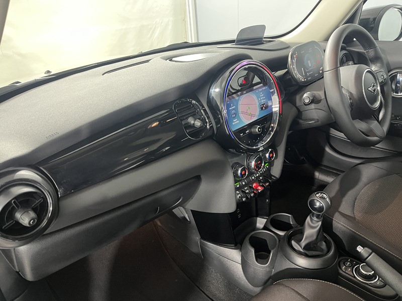 2021 (21) MINI HATCHBACK 1.5 Cooper Classic 5dr 5291592