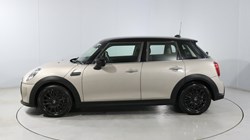 2021 (21) MINI HATCHBACK 1.5 Cooper Classic 5dr 5291631