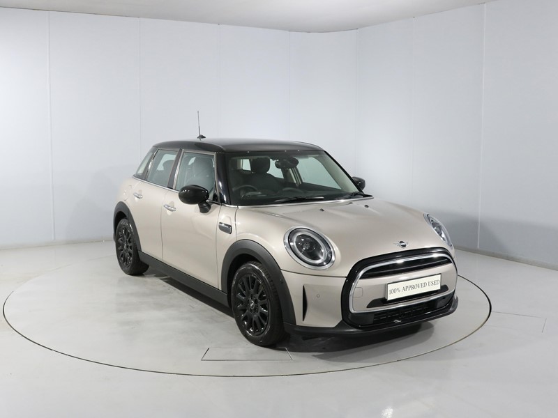 2021 (21) MINI HATCHBACK 1.5 Cooper Classic 5dr