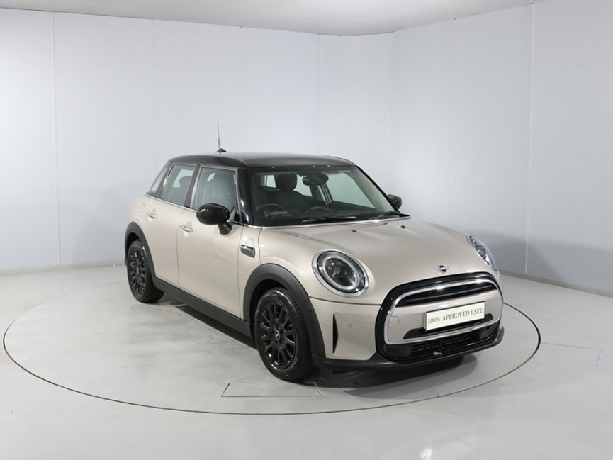 2021 (21) MINI HATCHBACK 1.5 Cooper Classic 5dr