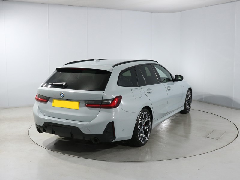 2024 (74) BMW 3 SERIES 320i M Sport 5dr Step Auto 5275494