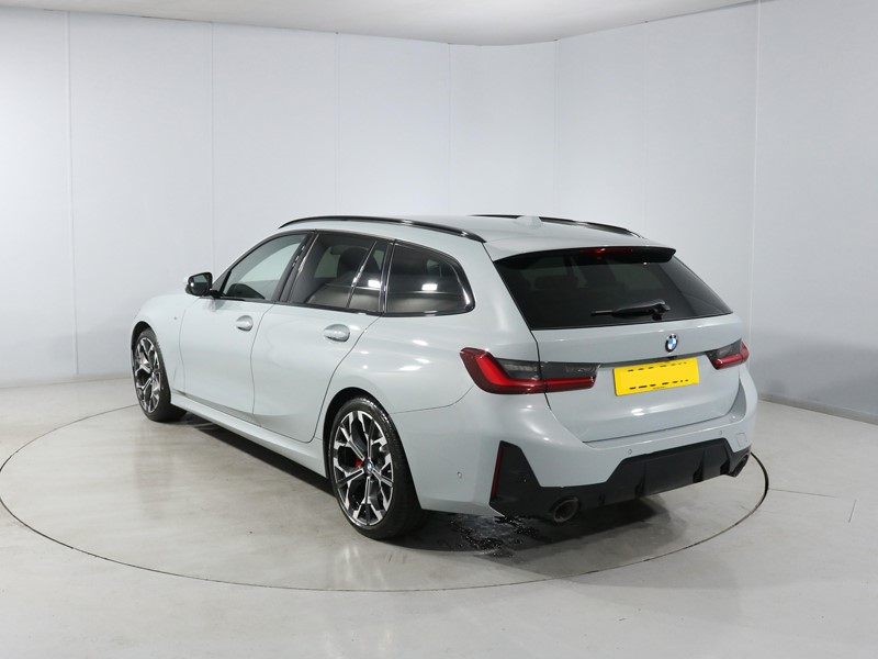 2024 (74) BMW 3 SERIES 320i M Sport 5dr Step Auto