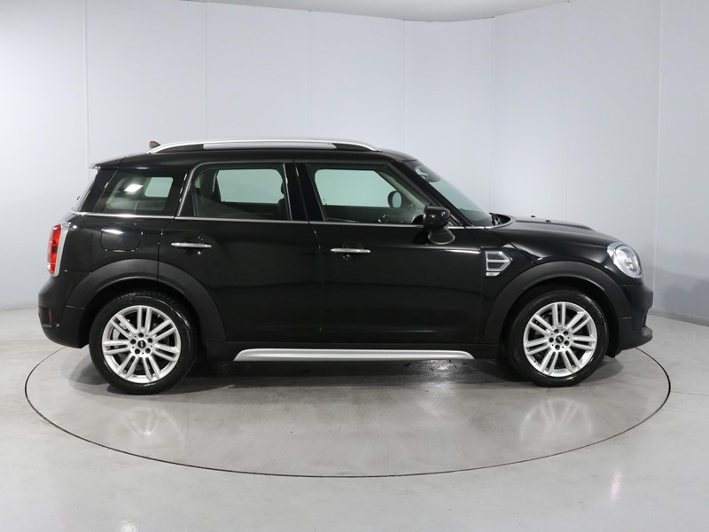 2020 (69) MINI COUNTRYMAN 1.5 Cooper Exclusive 5dr 5308400