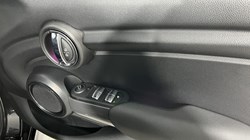 2019 (69) MINI HATCHBACK 1.5 Cooper Sport II 5dr 5299447