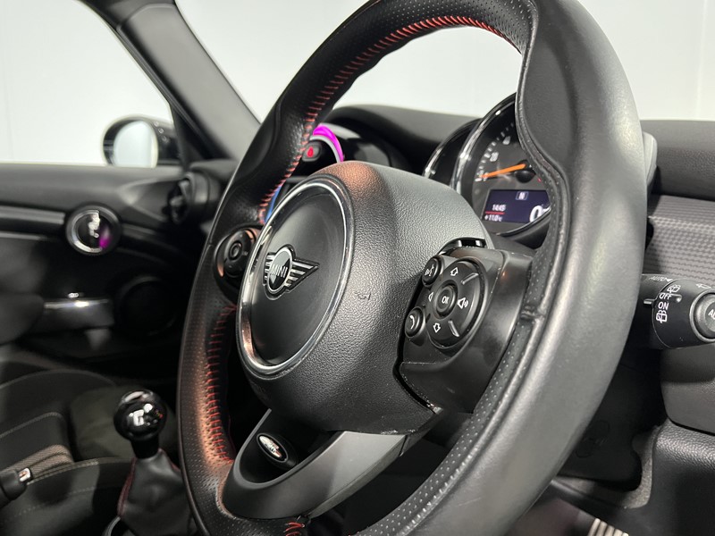 2019 (69) MINI HATCHBACK 1.5 Cooper Sport II 5dr 5281112