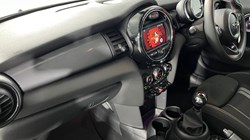 2019 (69) MINI HATCHBACK 1.5 Cooper Sport II 5dr 5281097
