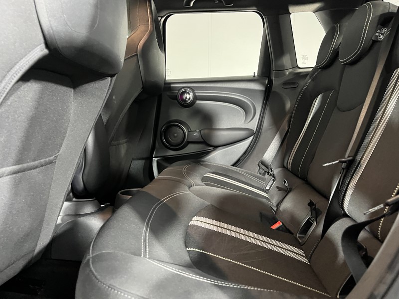 2019 (69) MINI HATCHBACK 1.5 Cooper Sport II 5dr 5281125