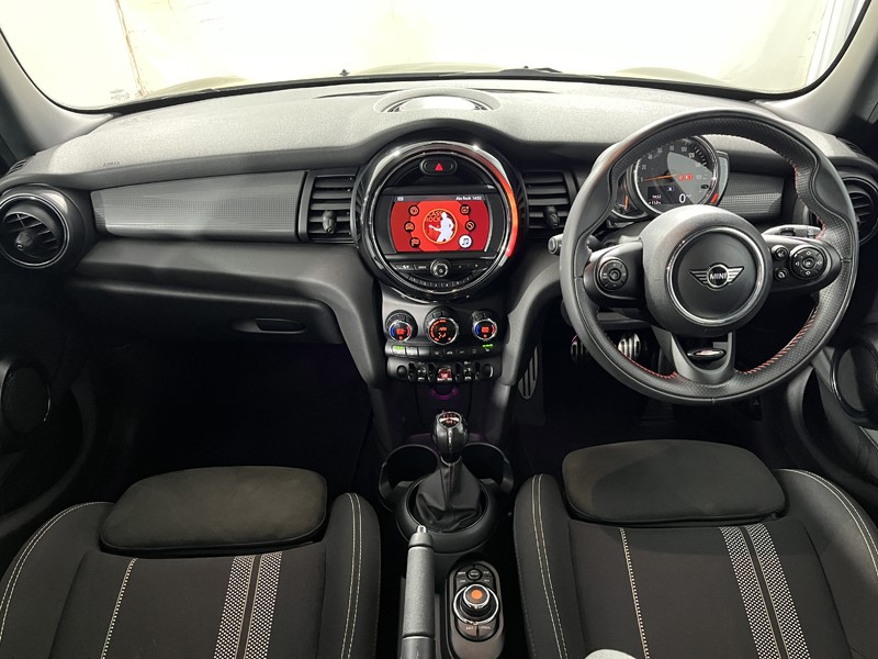 2019 (69) MINI HATCHBACK 1.5 Cooper Sport II 5dr 5281094