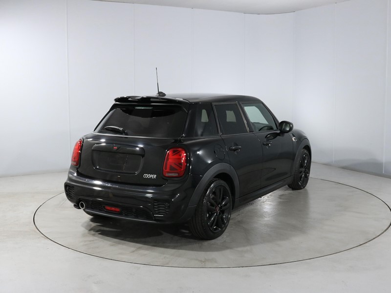 2019 (69) MINI HATCHBACK 1.5 Cooper Sport II 5dr 5281132
