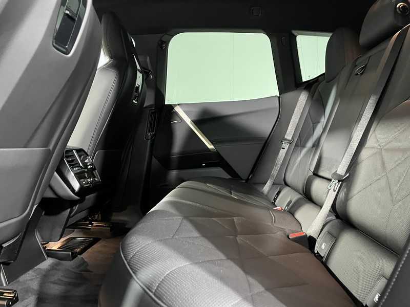 2023 (23) BMW iX 385kW xDrive50 M Sport 111.5kWh 5dr Auto 5286376