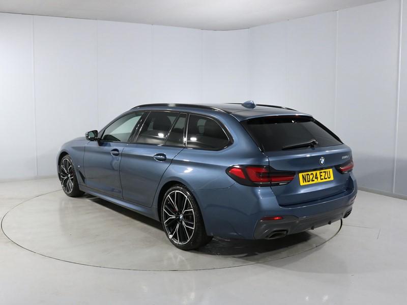 2024 (24) BMW 5 SERIES 520d MHT M Sport 5dr Step Auto 5263235
