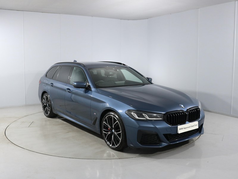 2024 (24) BMW 5 SERIES 520d MHT M Sport 5dr Step Auto 5263234