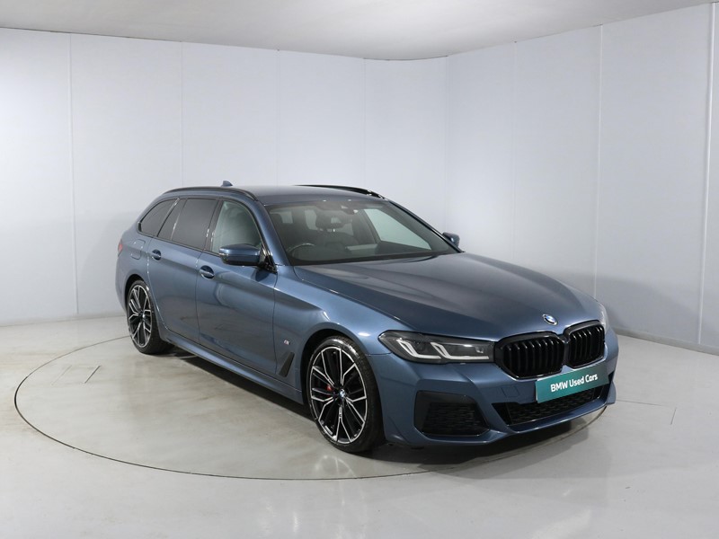 2024 (24) BMW 5 SERIES 520d MHT M Sport 5dr Step Auto