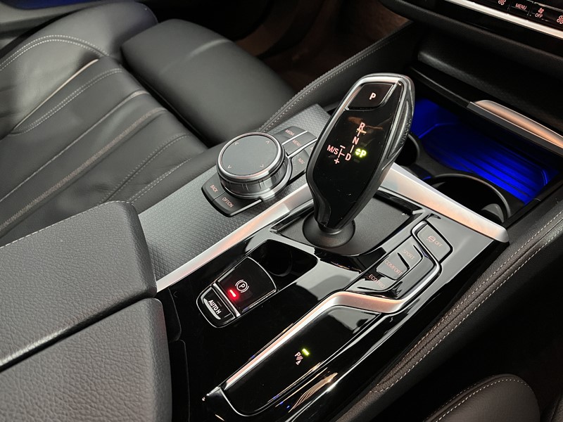 2024 (24) BMW 5 SERIES 520d MHT M Sport 5dr Step Auto 5303632