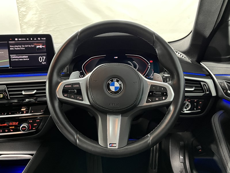 2024 (24) BMW 5 SERIES 520d MHT M Sport 5dr Step Auto 5263238