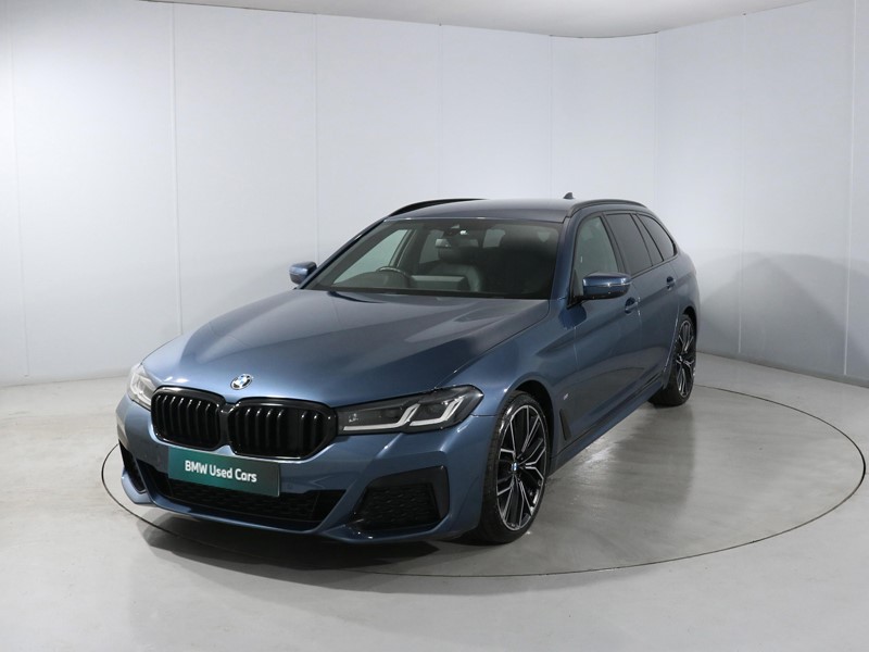 2024 (24) BMW 5 SERIES 520d MHT M Sport 5dr Step Auto 5303669