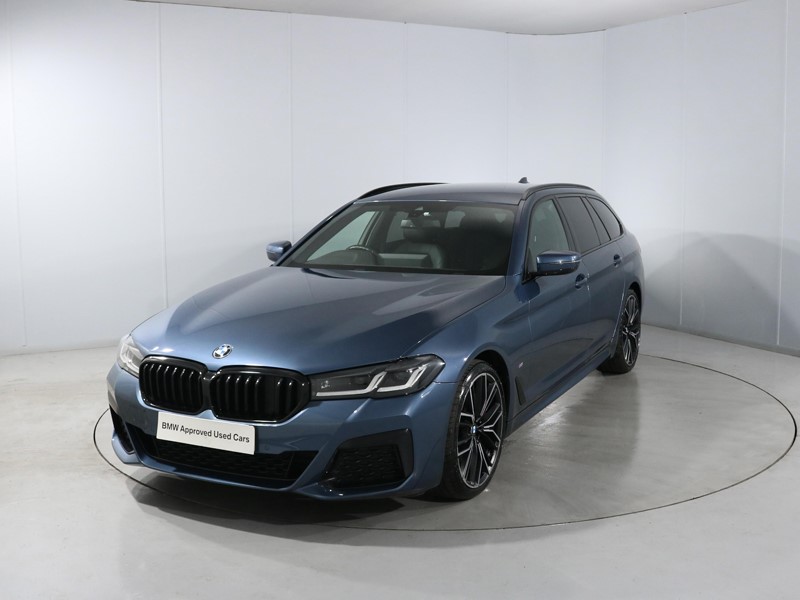 2024 (24) BMW 5 SERIES 520d MHT M Sport 5dr Step Auto 5263280