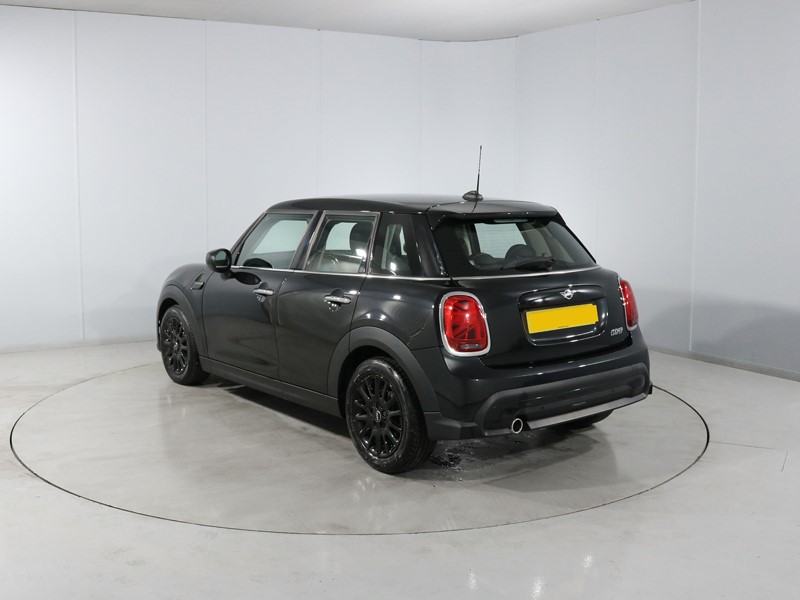 2023 (23) MINI HATCHBACK 1.5 Cooper Classic Premium 5dr Auto