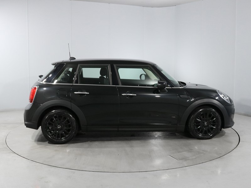 2023 (23) MINI HATCHBACK 1.5 Cooper Classic Premium 5dr Auto 5281185