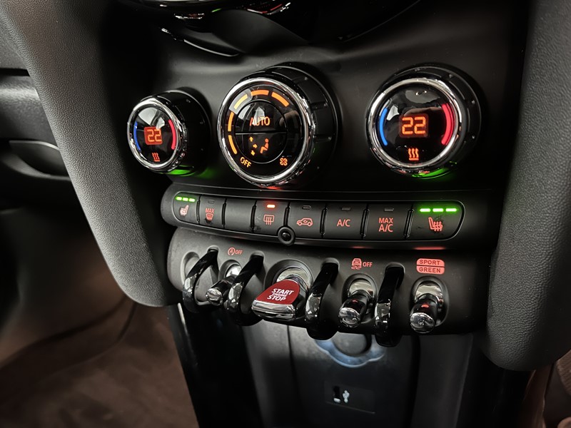 2023 (23) MINI HATCHBACK 1.5 Cooper Classic Premium 5dr Auto 5281211