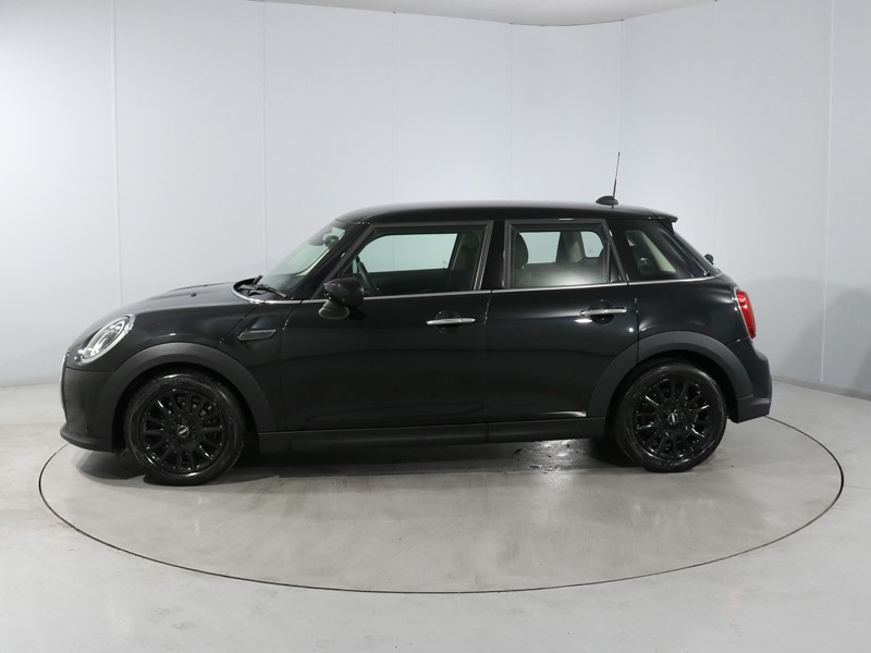 2023 (23) MINI HATCHBACK 1.5 Cooper Classic Premium 5dr Auto 5281224