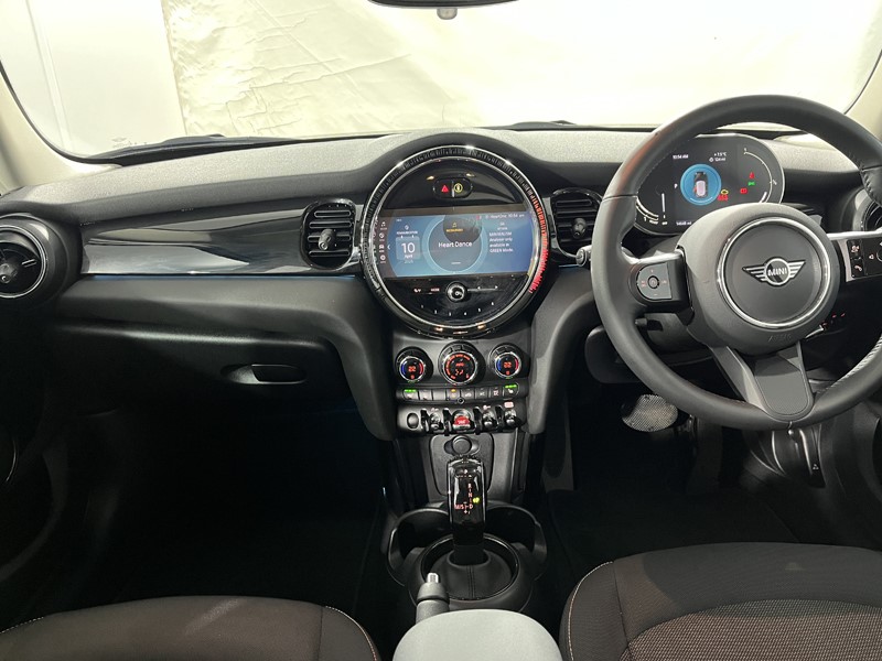 2023 (23) MINI HATCHBACK 1.5 Cooper Classic Premium 5dr Auto 5281186