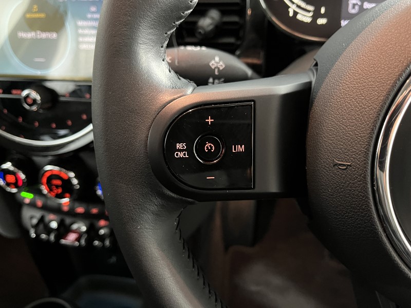 2023 (23) MINI HATCHBACK 1.5 Cooper Classic Premium 5dr Auto 5281204