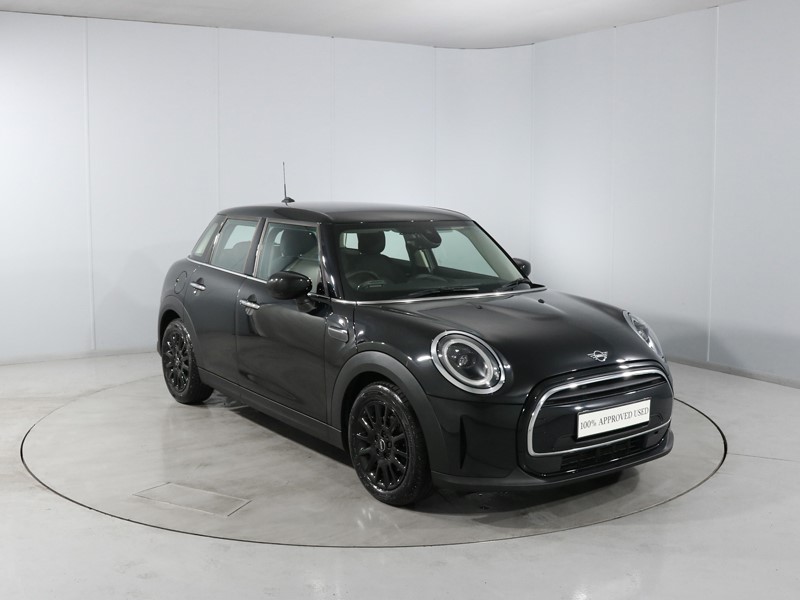 2023 (23) MINI HATCHBACK 1.5 Cooper Classic Premium 5dr Auto