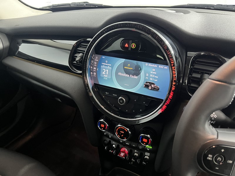 2023 (72) MINI HATCHBACK 1.5 Cooper Classic 5dr Auto 5320064