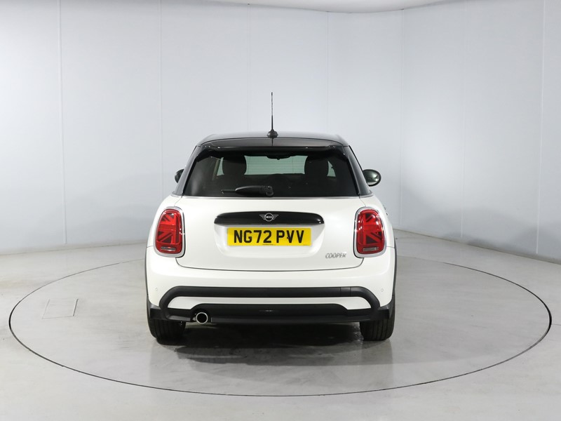 2023 (72) MINI HATCHBACK 1.5 Cooper Classic 5dr Auto 5320071