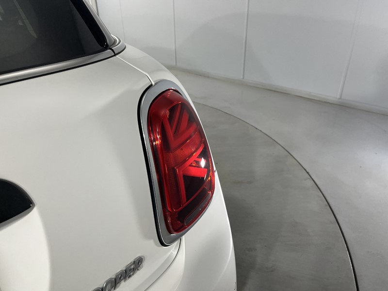 2023 (72) MINI HATCHBACK 1.5 Cooper Classic 5dr Auto 5320096