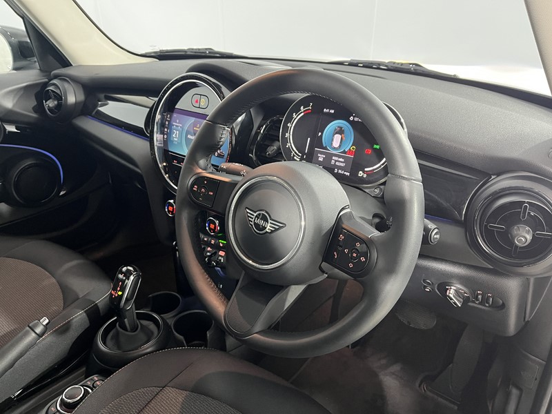 2023 (72) MINI HATCHBACK 1.5 Cooper Classic 5dr Auto 5320062